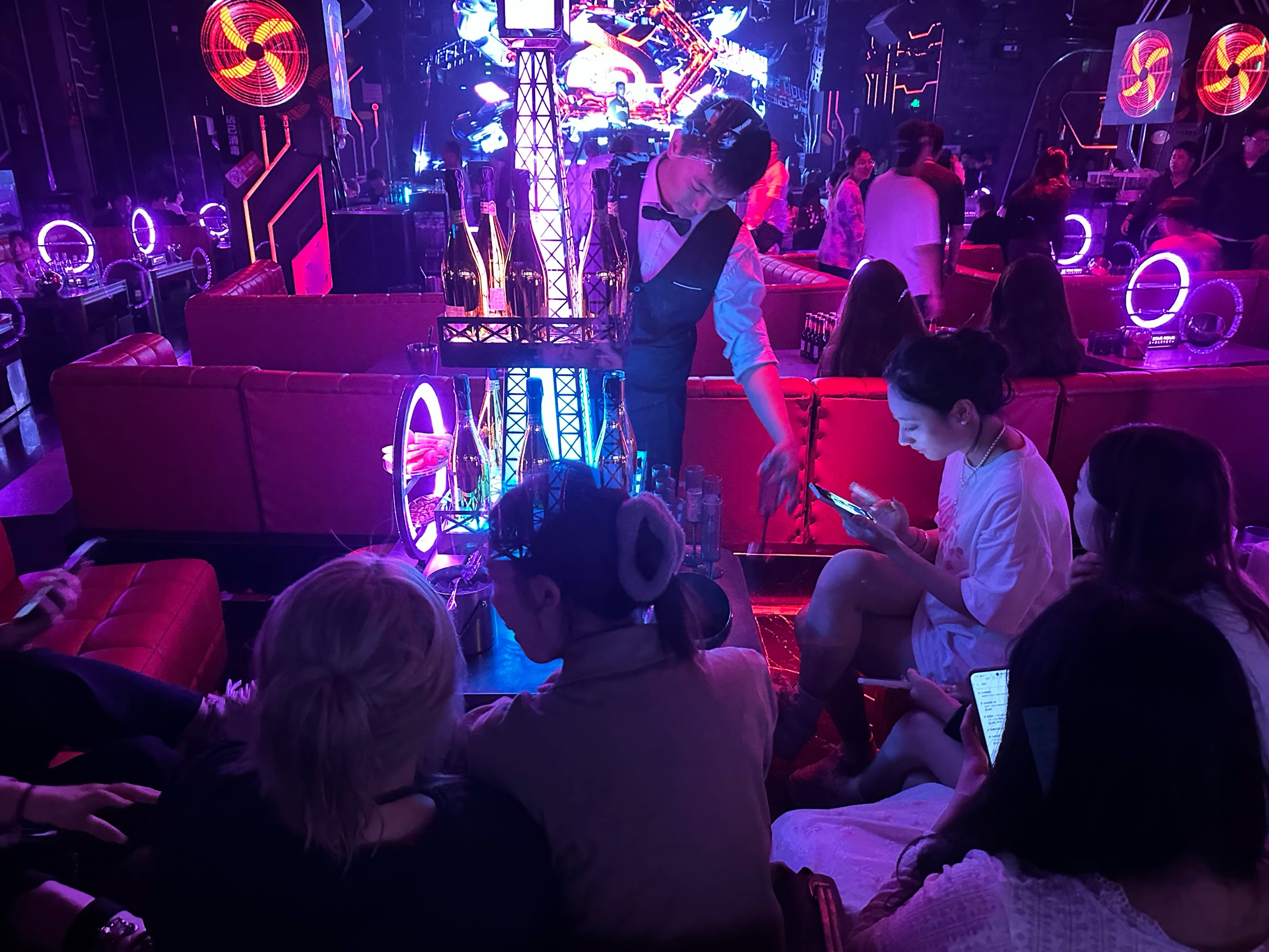 衡阳商务ktv推荐性价比高的中低端商务ktv-衡山县ktv预订